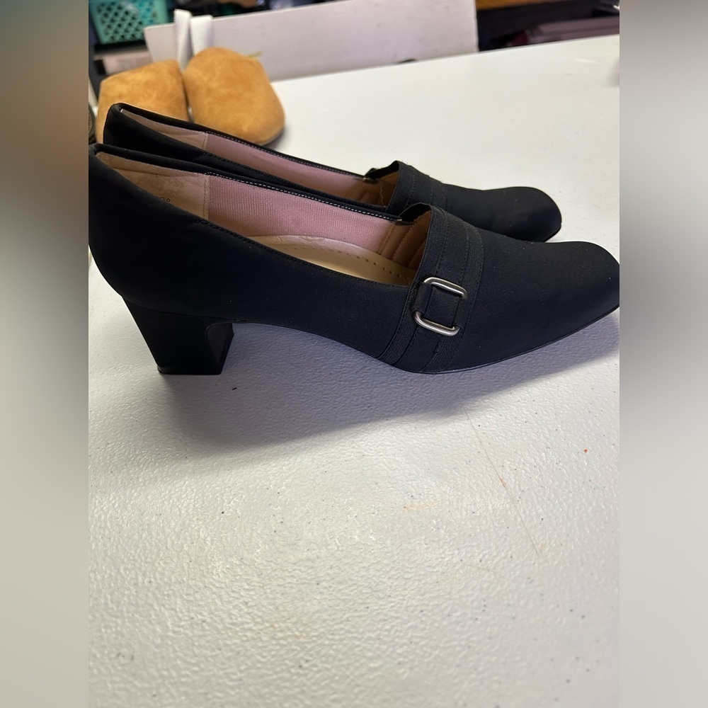 Trotters - Picture 10 of 10